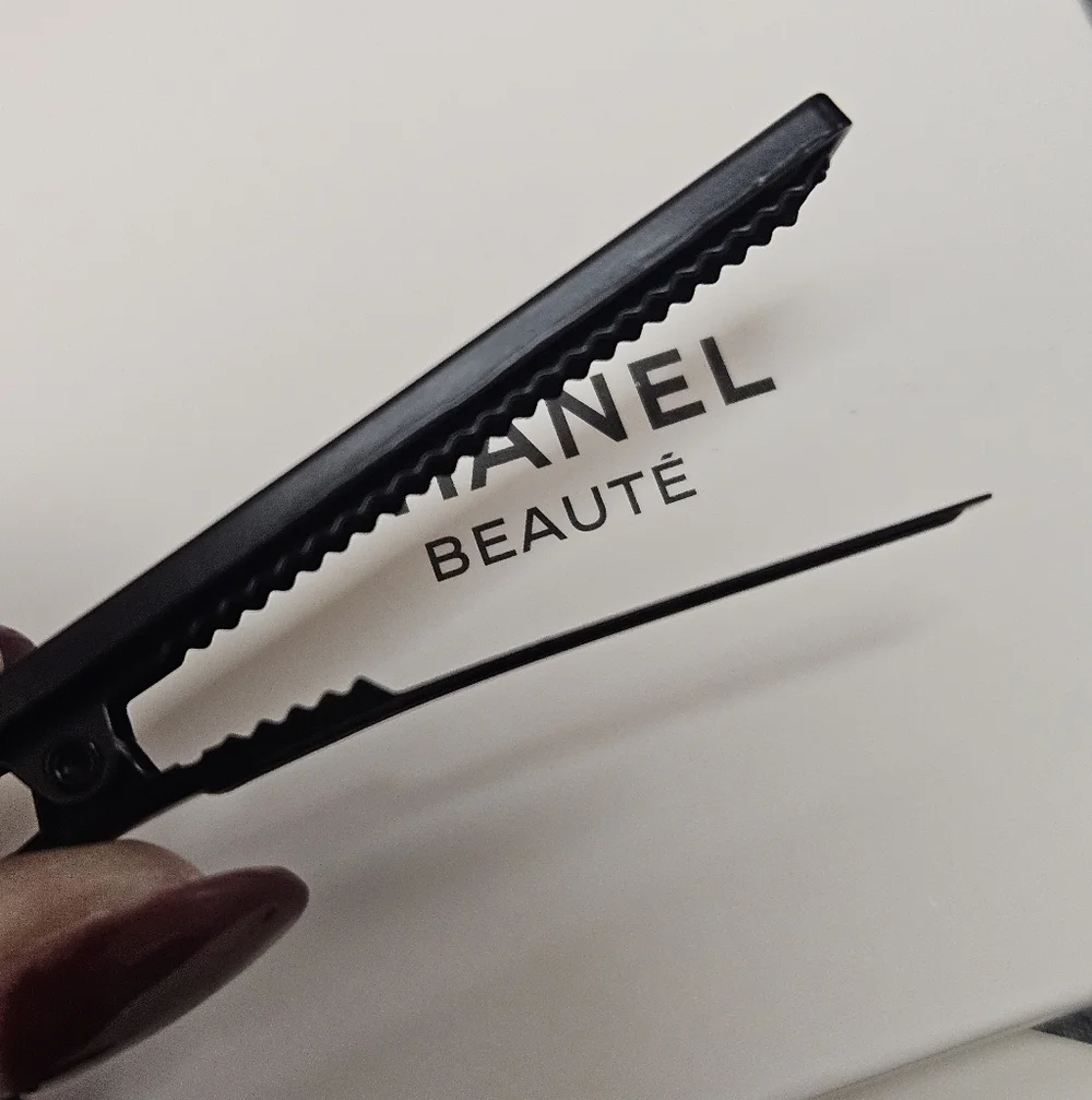 NIB Black Crystal Hair Clip Duo